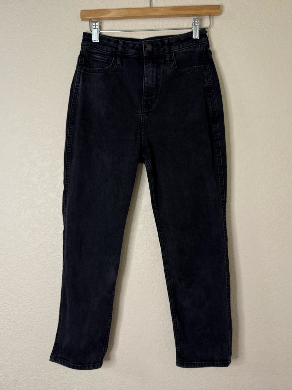 Hollister Black Mom Jeans - Relaxed High-Rise